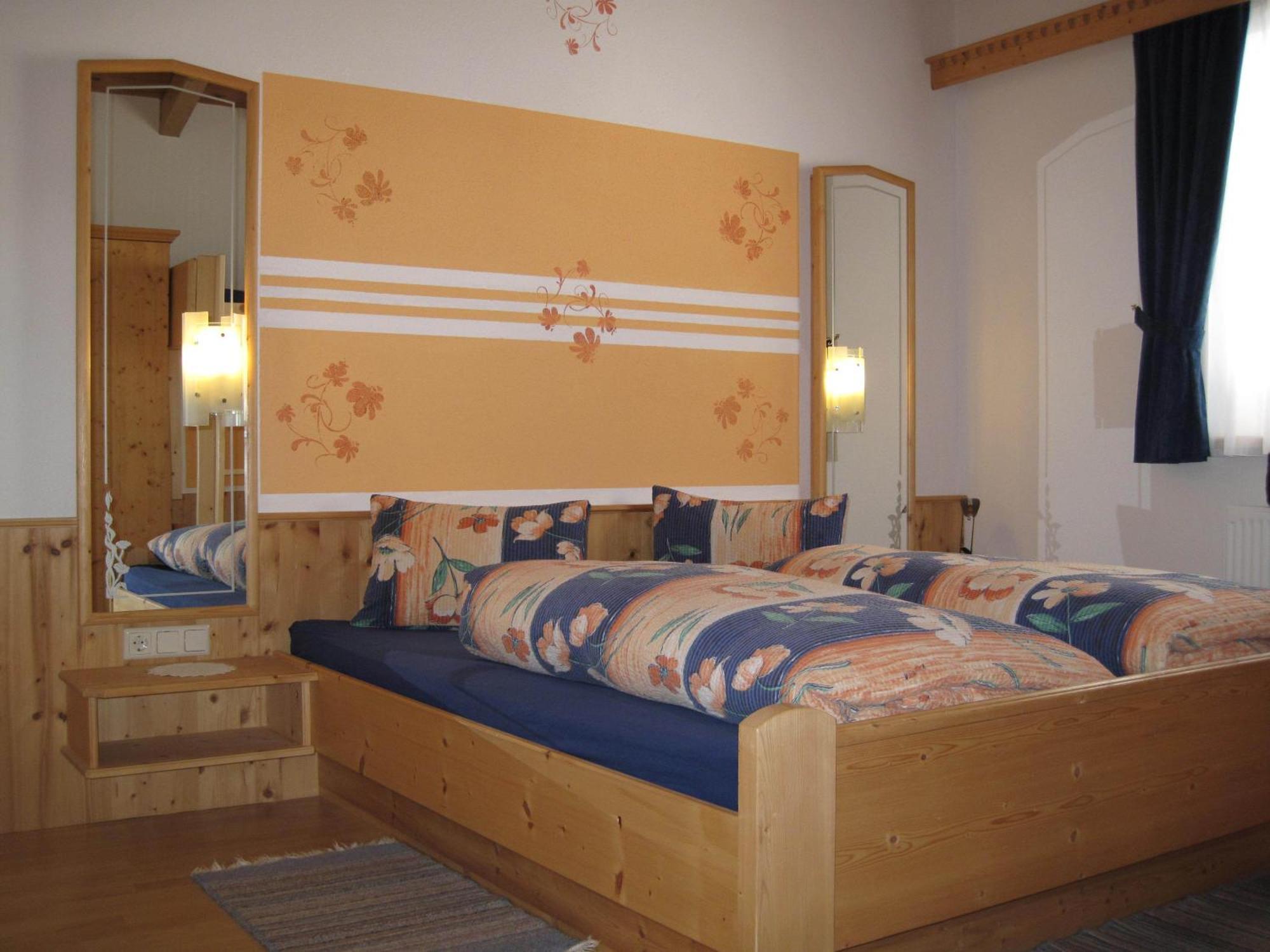 Alpina Appartement Sankt Leonhard im Pitztal Esterno foto
