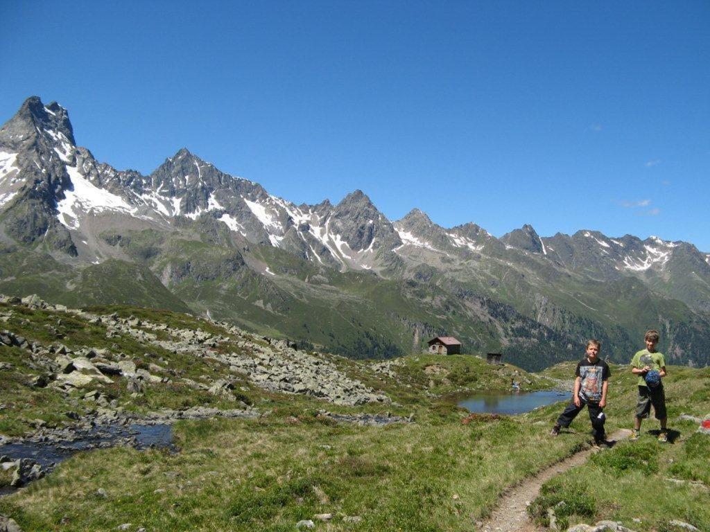 Alpina Appartement Sankt Leonhard im Pitztal Esterno foto